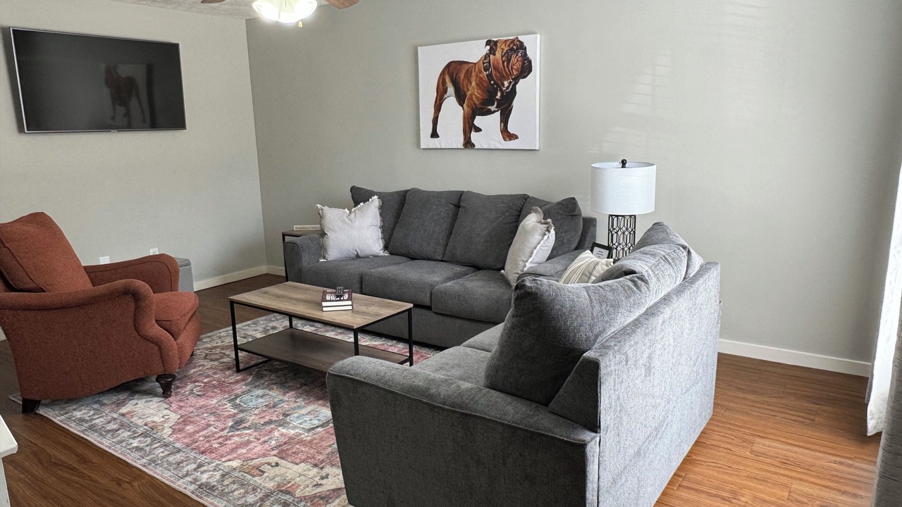 Photo of Livingroom in Starkville