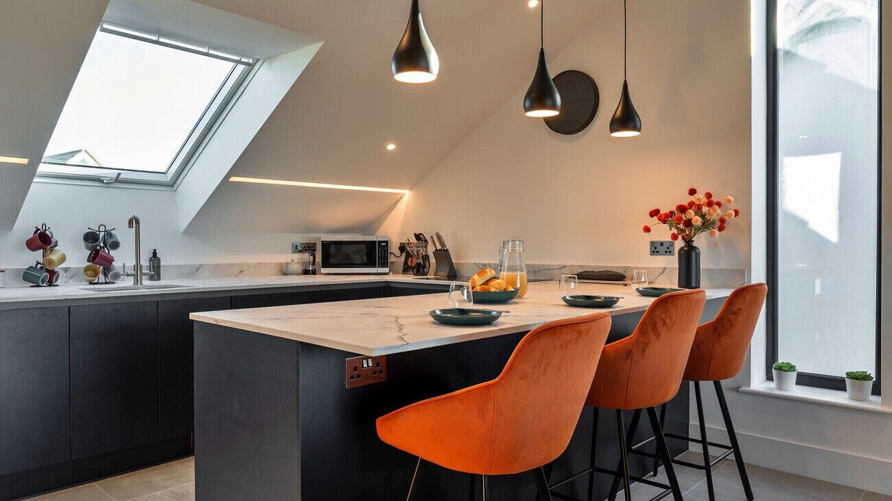 Photo of Others in The Lizard