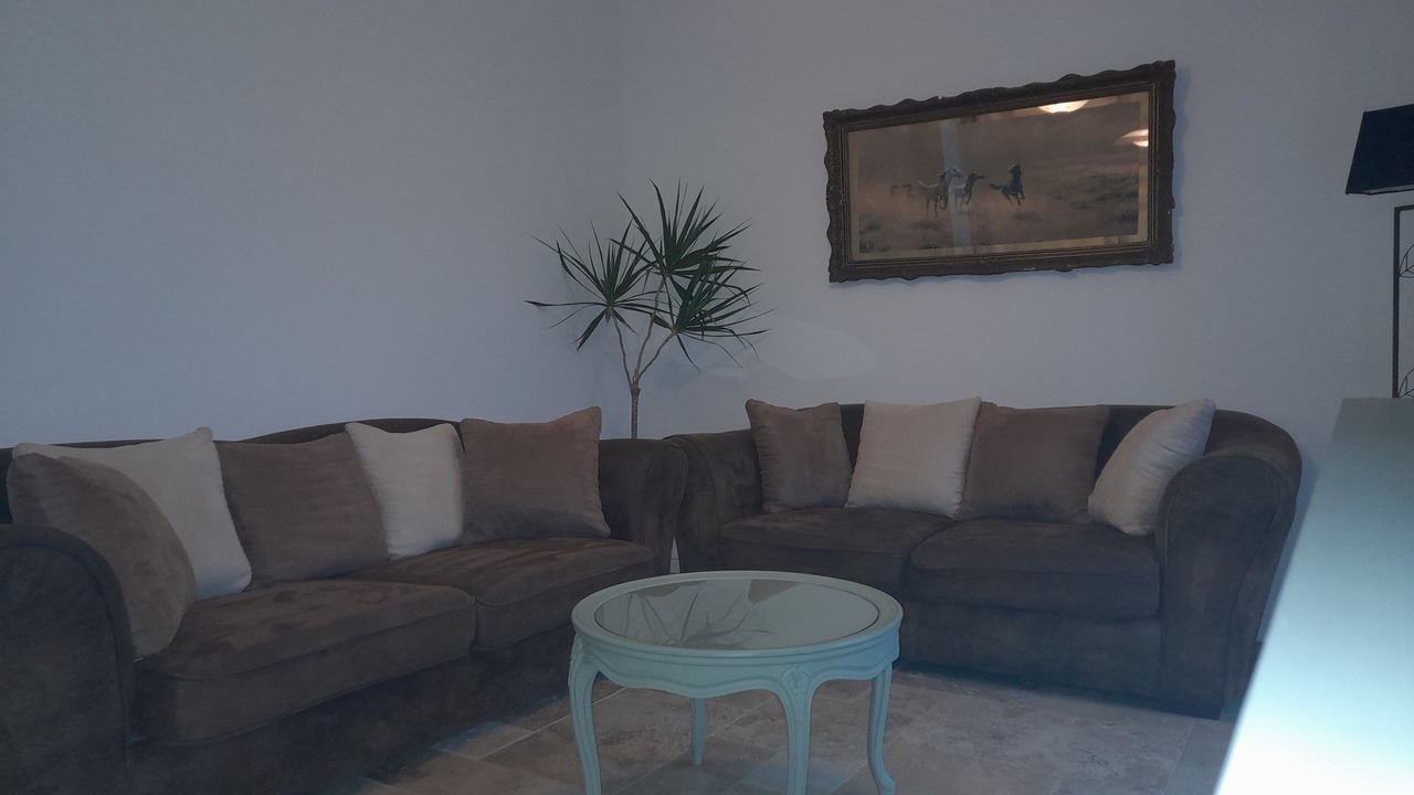 Photo of Livingroom in Sully