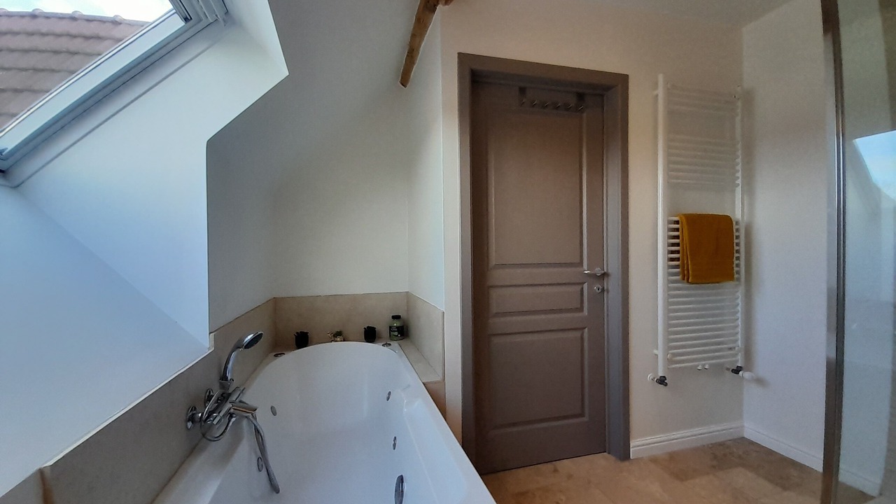 Photo of Bathroom in Sully