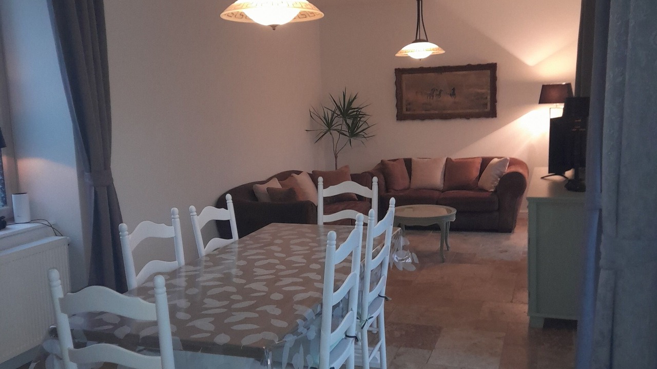 Photo of Others in Sully