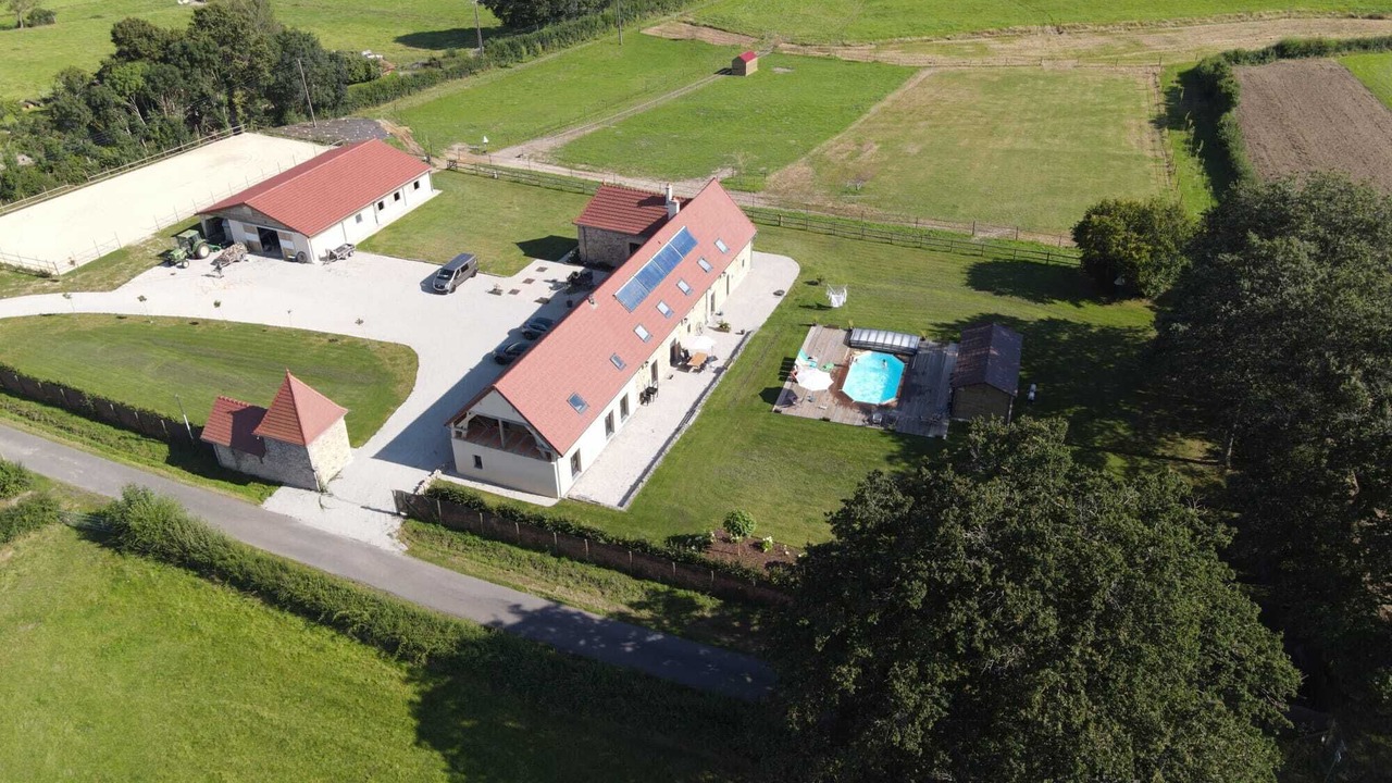 Photo of Outdoor in Sully