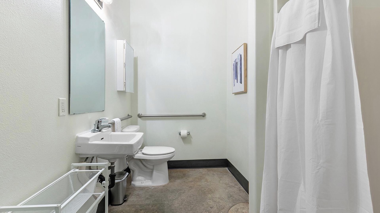 Photo of Bathroom in Pearl District