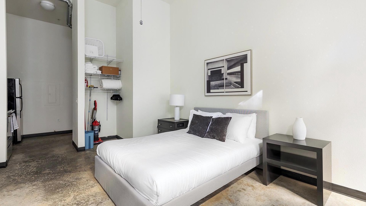 Photo of Bedroom in Pearl District
