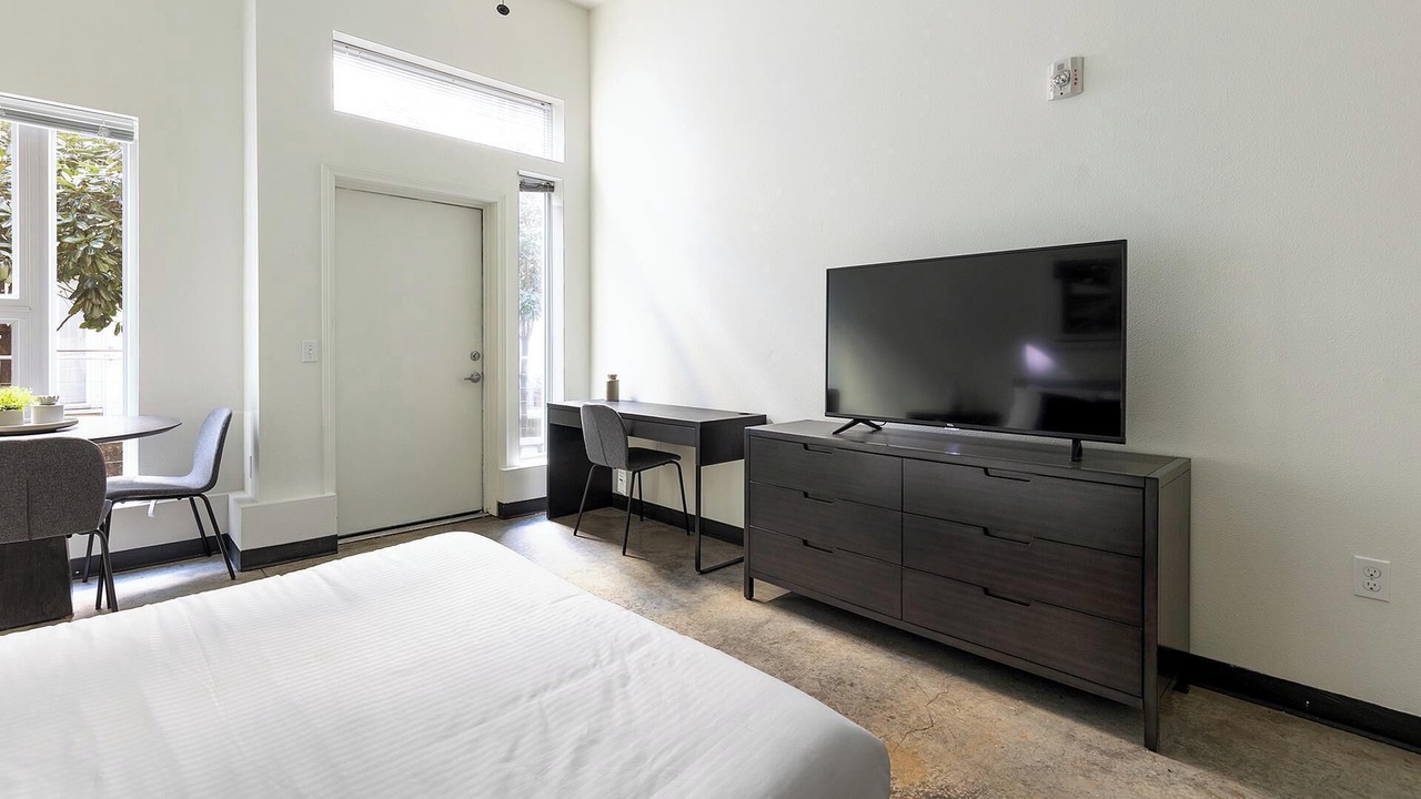 Photo of Bedroom in Pearl District