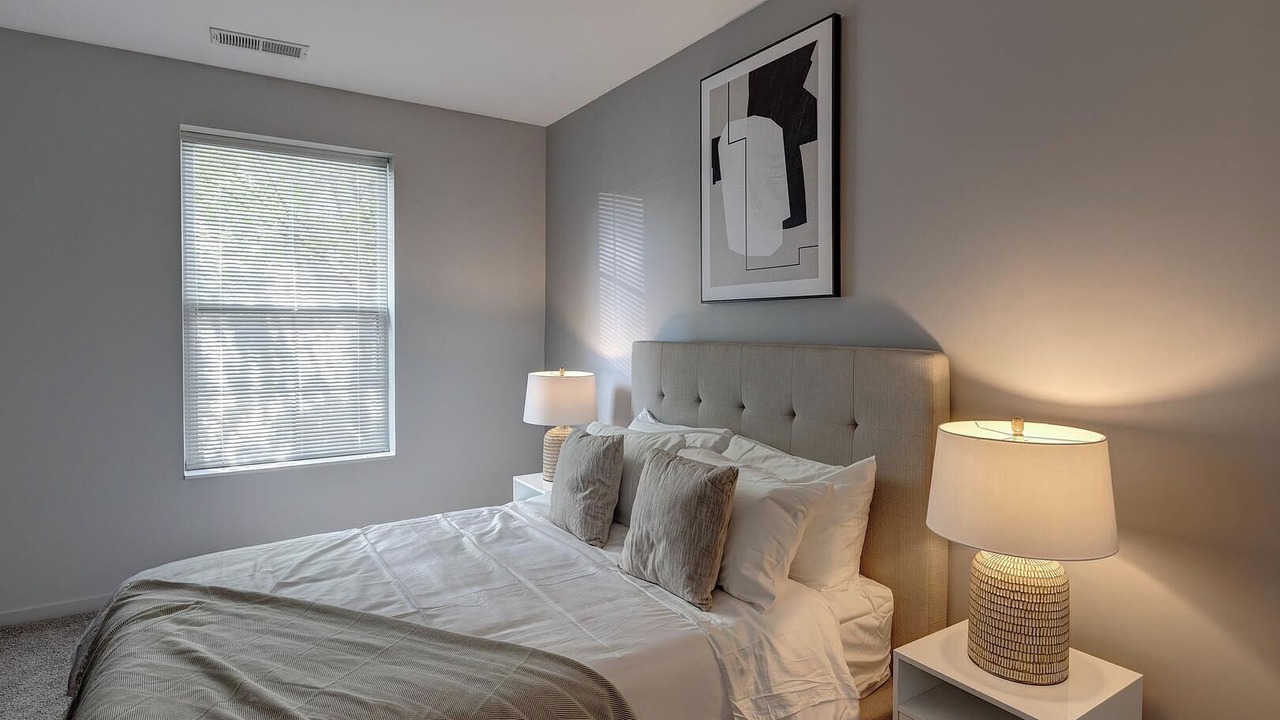 Photo of Bedroom in Grove City