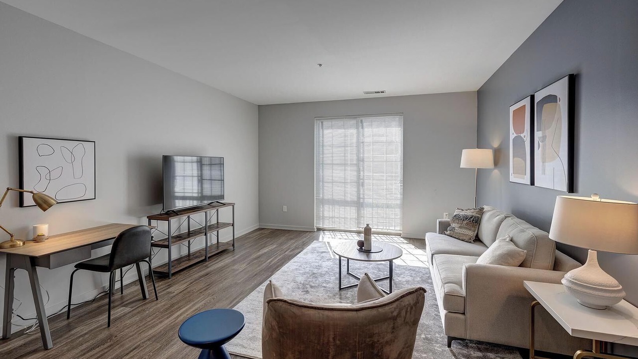 Photo of Livingroom in Grove City