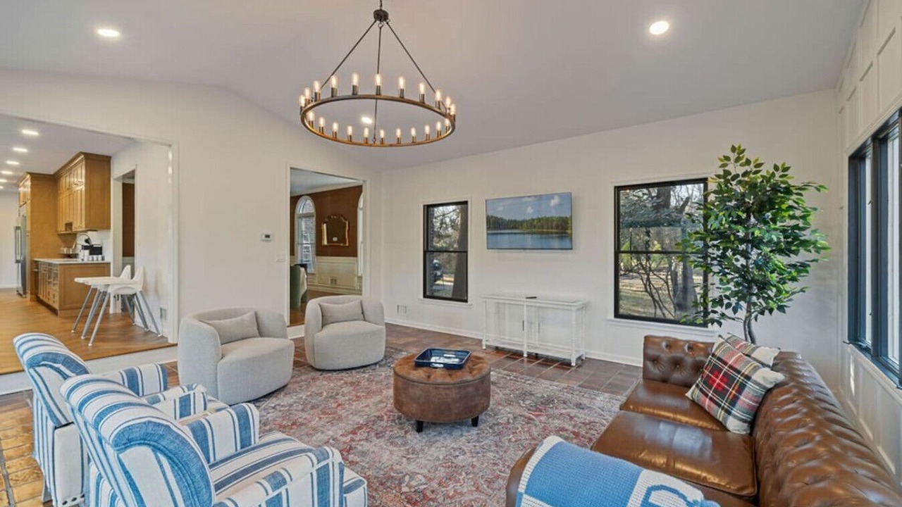 Photo of Livingroom in Suffern