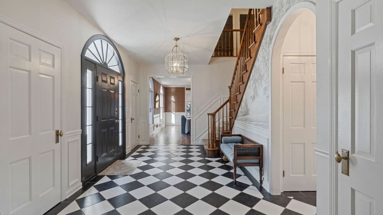 Photo of Others in Suffern