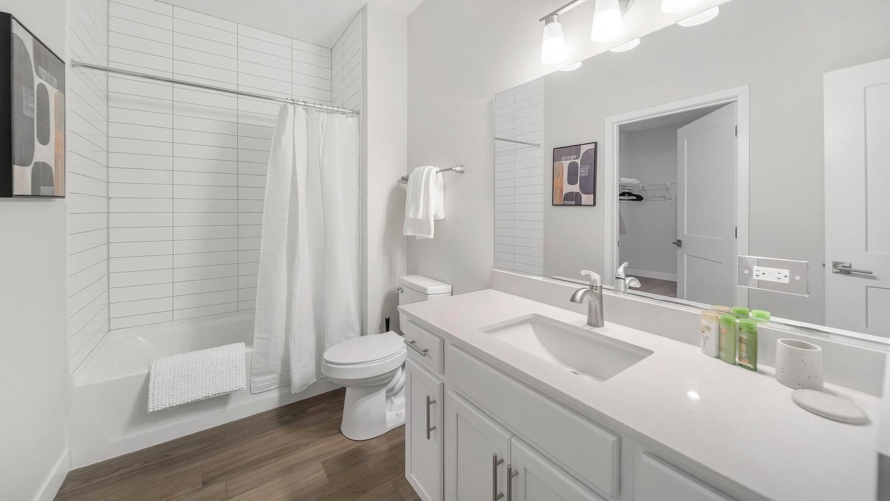 Photo of Bathroom in Willow Springs