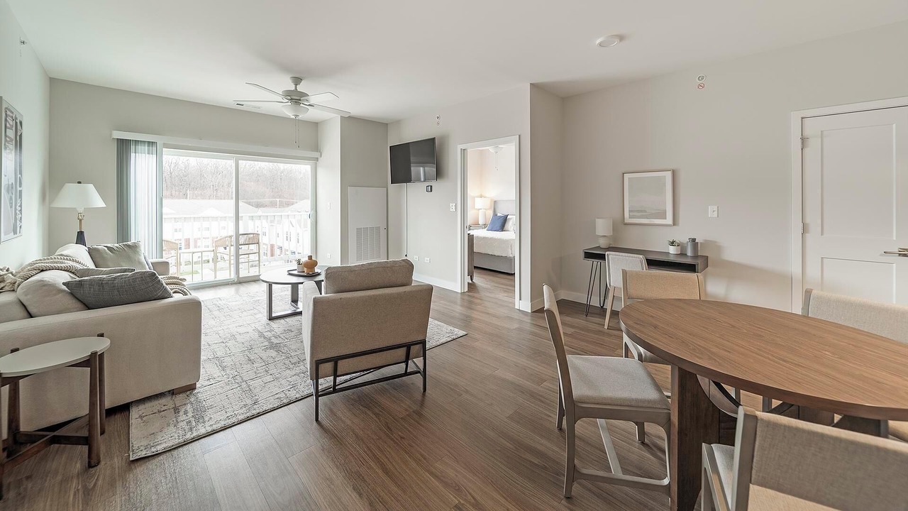 Photo of Livingroom in Willow Springs