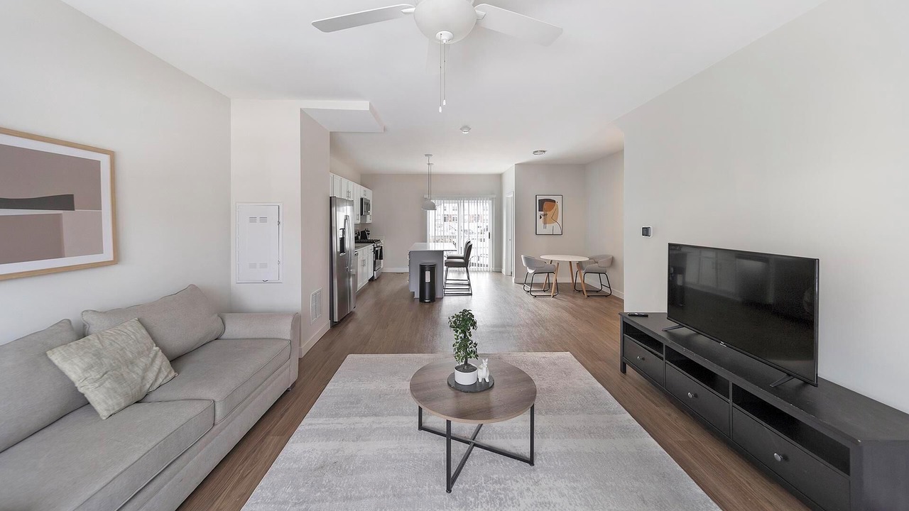 Photo of Livingroom in Willow Springs