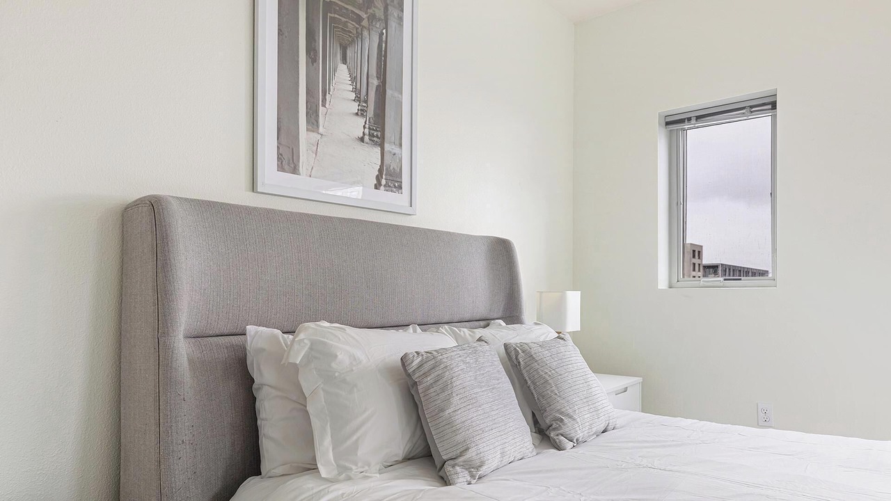 Photo of Bedroom in Pearl District