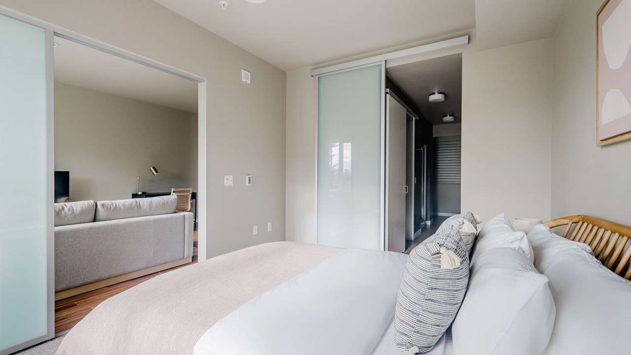 Photo of Bedroom in Overlake