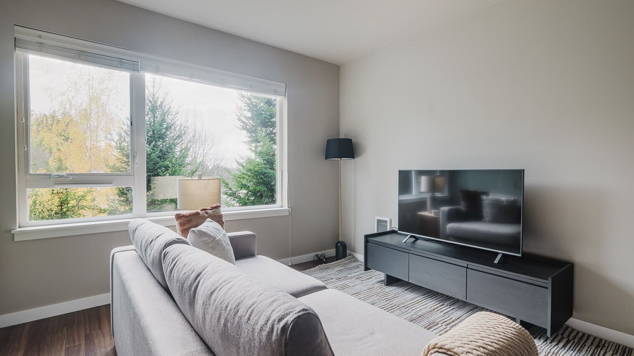 Photo of Livingroom in Overlake