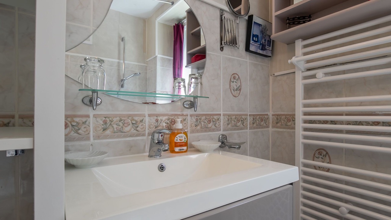 Photo of Bathroom in Porspoder