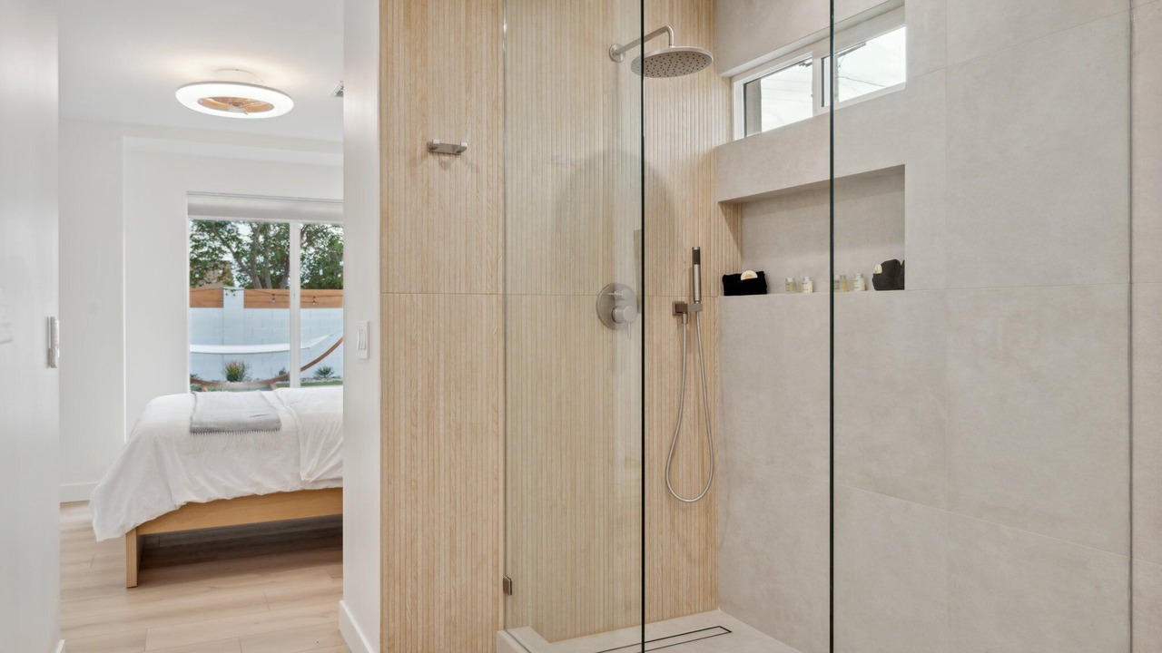 Photo of Bathroom in New Papago Parkway
