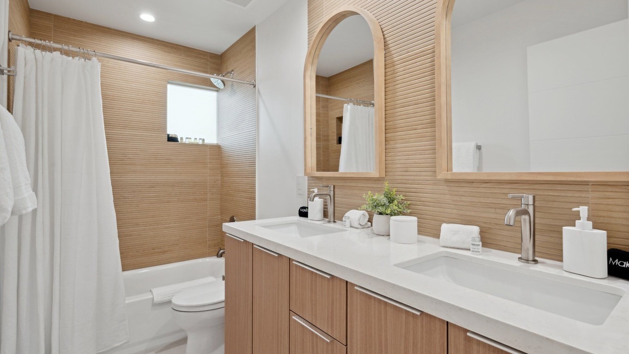 Photo of Bathroom in New Papago Parkway
