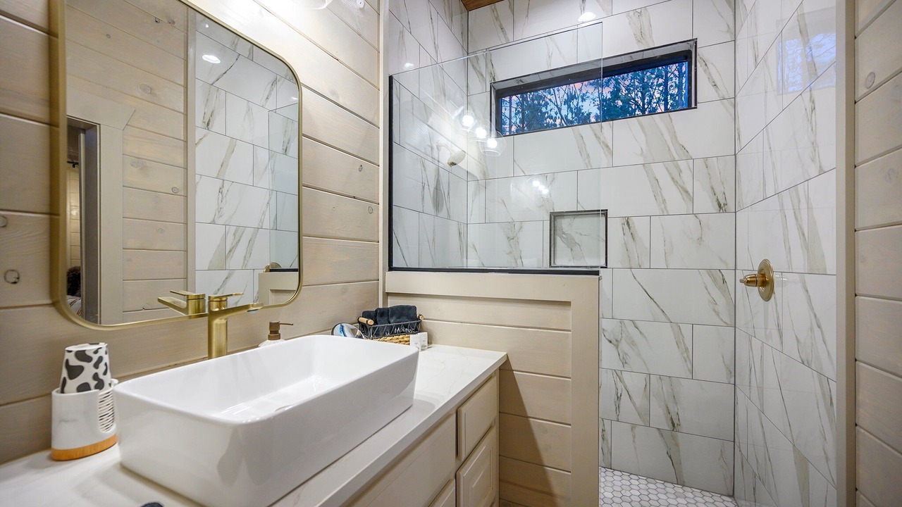 Photo of Bathroom in Pickens