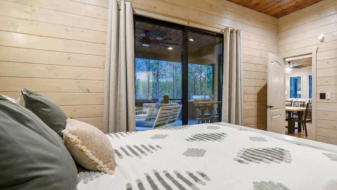 Photo of Bedroom in Pickens