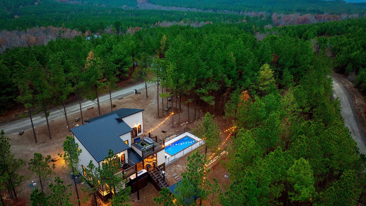 Photo of Outdoor in Pickens
