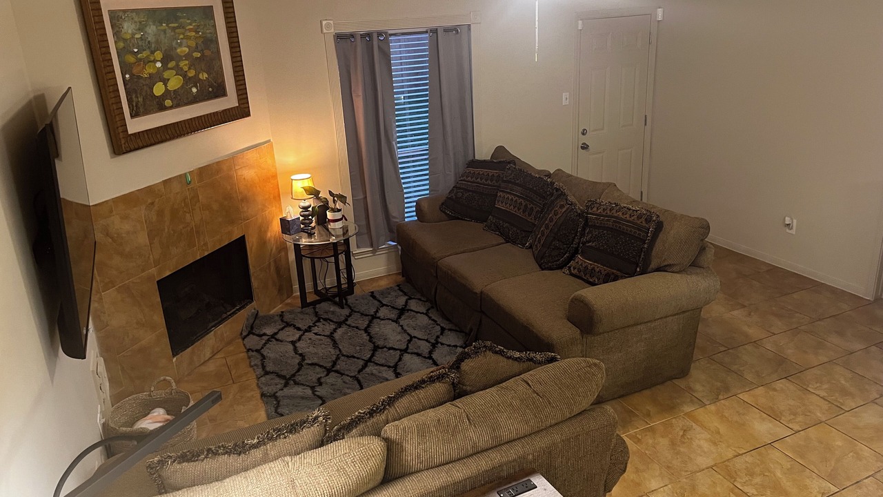 Photo of Livingroom in Channelview
