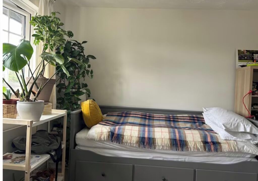 Photo of Bedroom in West Hill