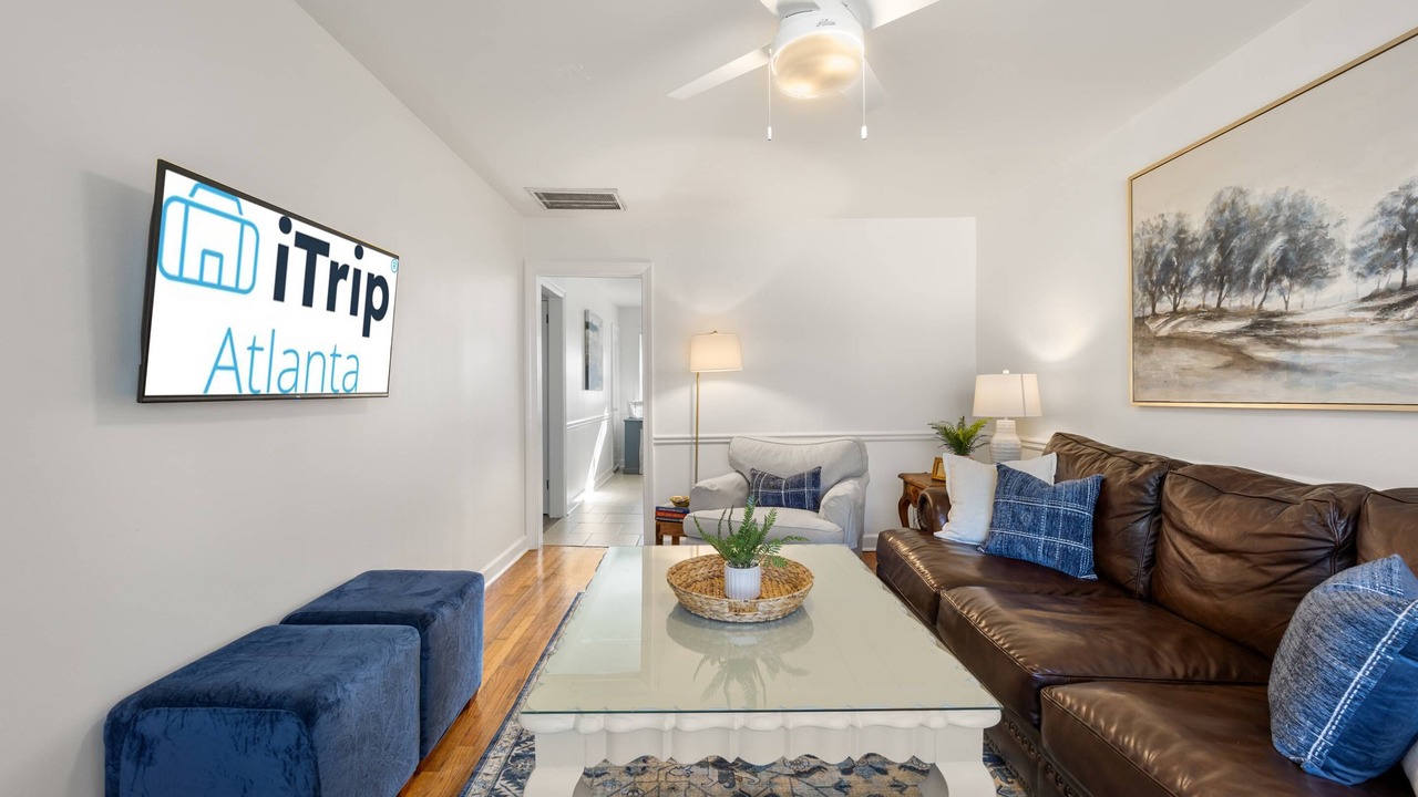 Photo of Livingroom in College Heights