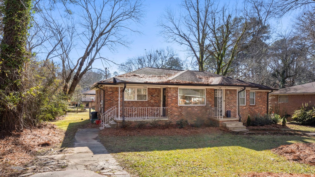 Photo of Outdoor in College Heights