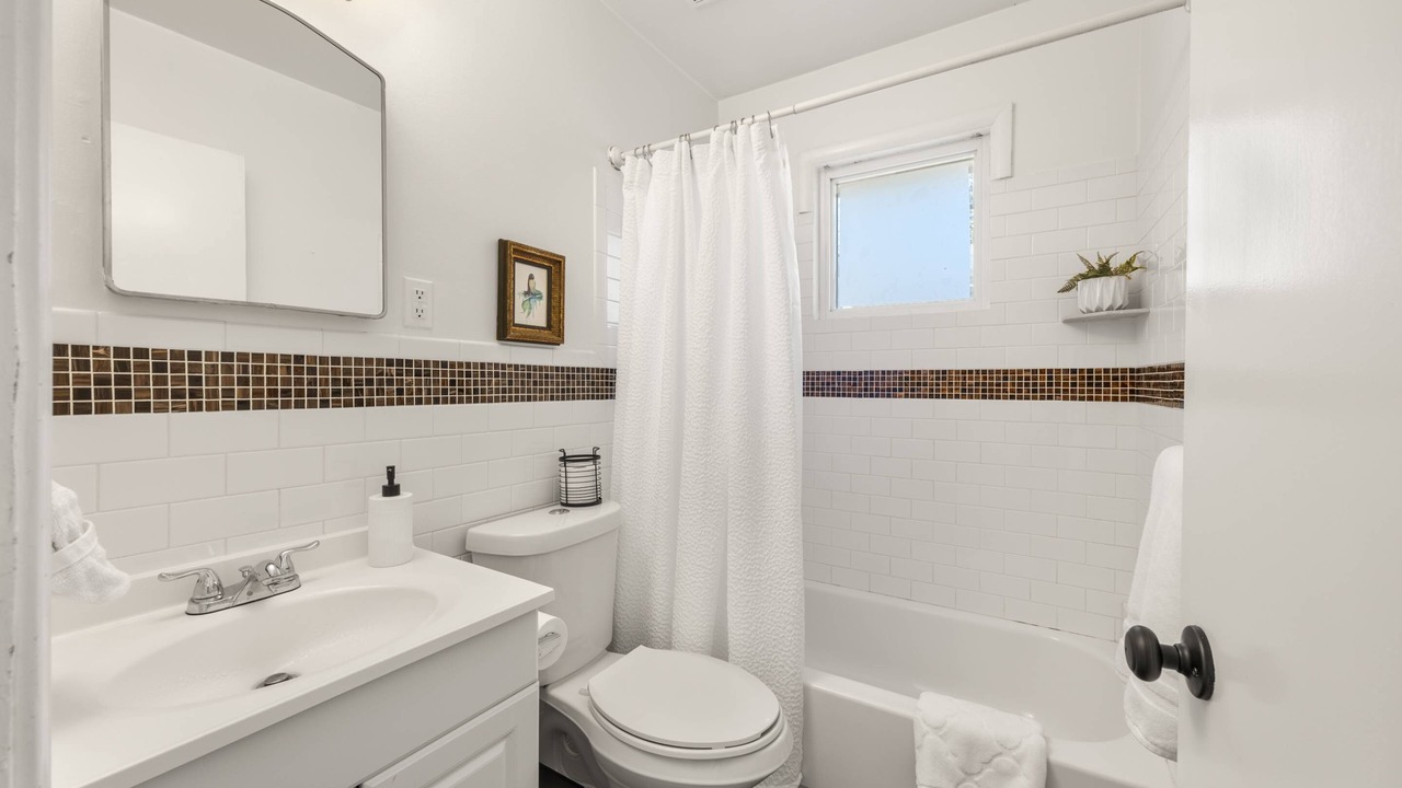 Photo of Bathroom in College Heights