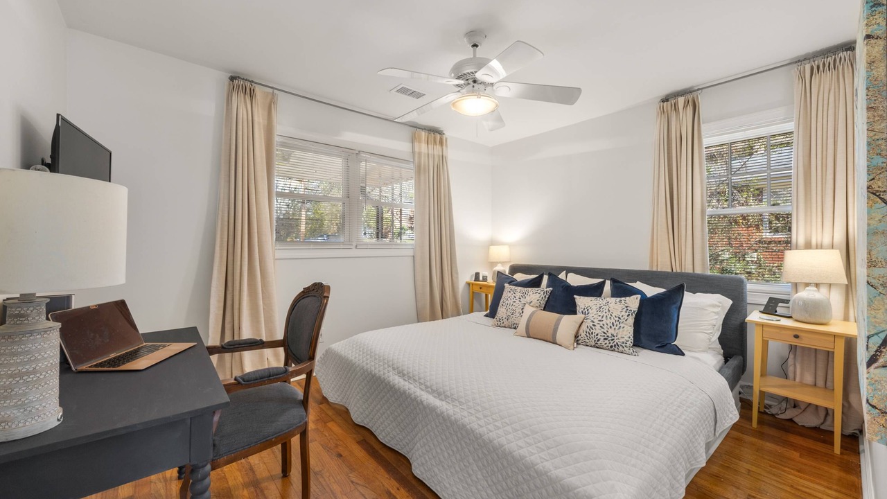 Photo of Bedroom in College Heights