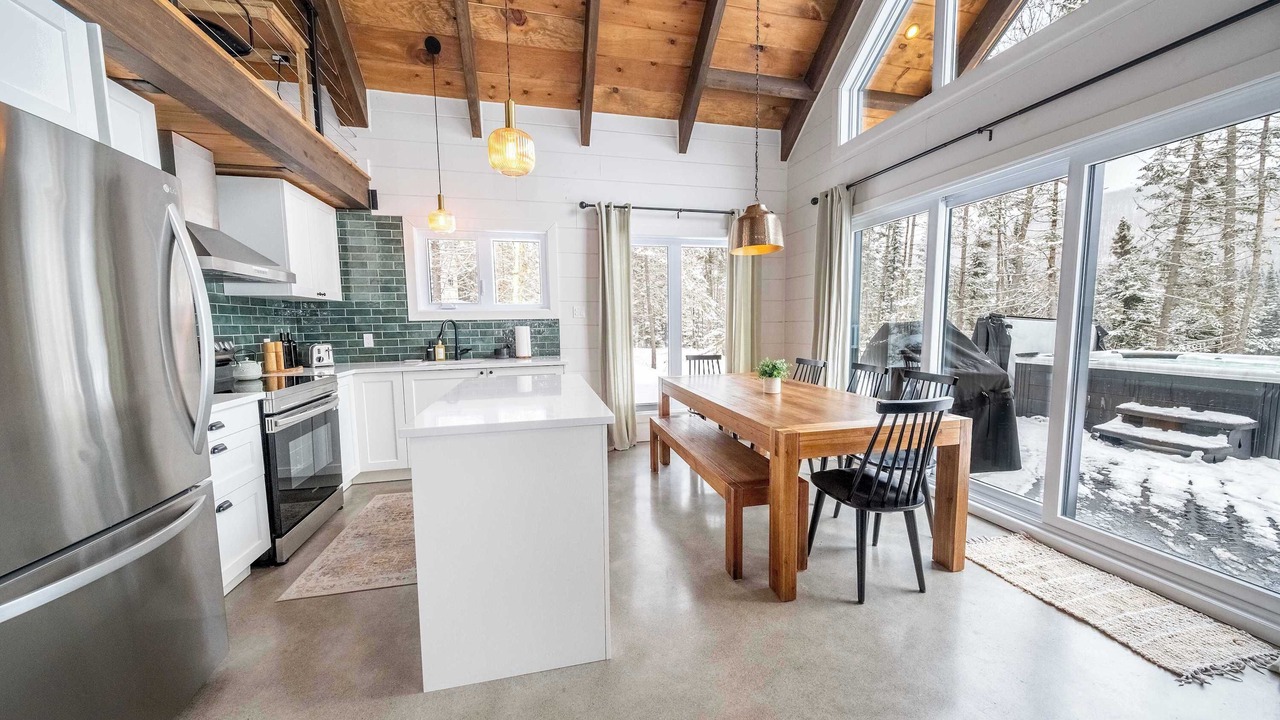 Photo of Kitchen in Lac-aux-Sables