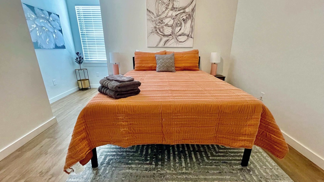 Photo of Bedroom in North by Northwest
