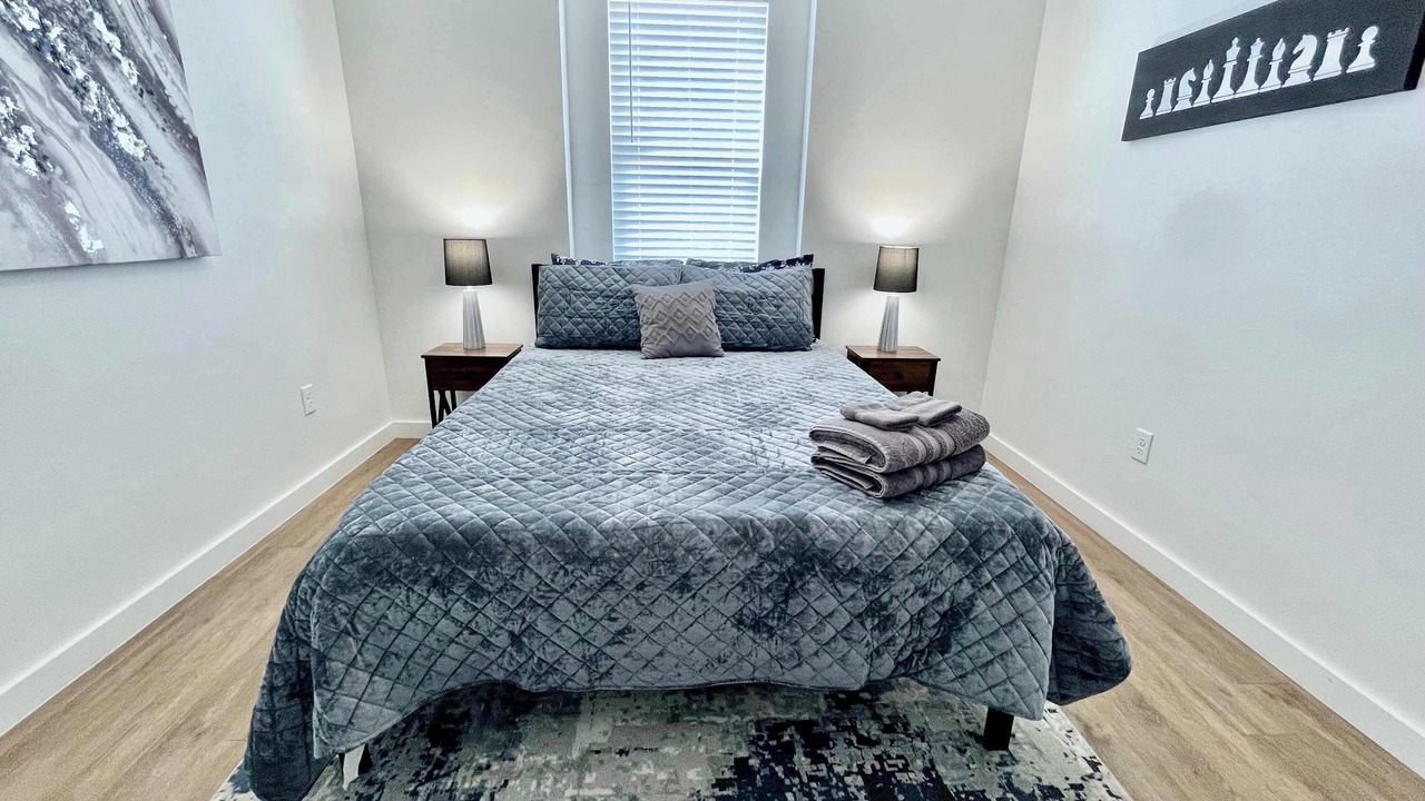 Photo of Bedroom in North by Northwest