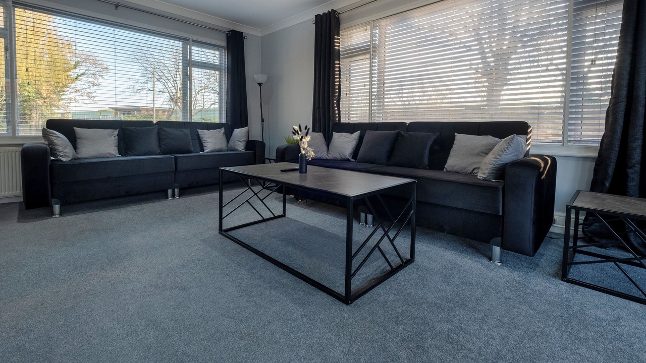 Photo of Livingroom in Staines