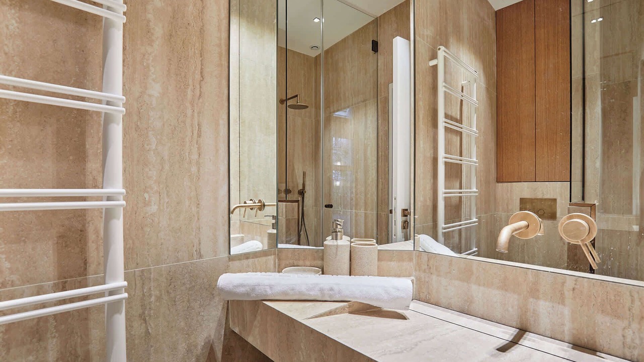 Photo of Others in Champs-Elysees