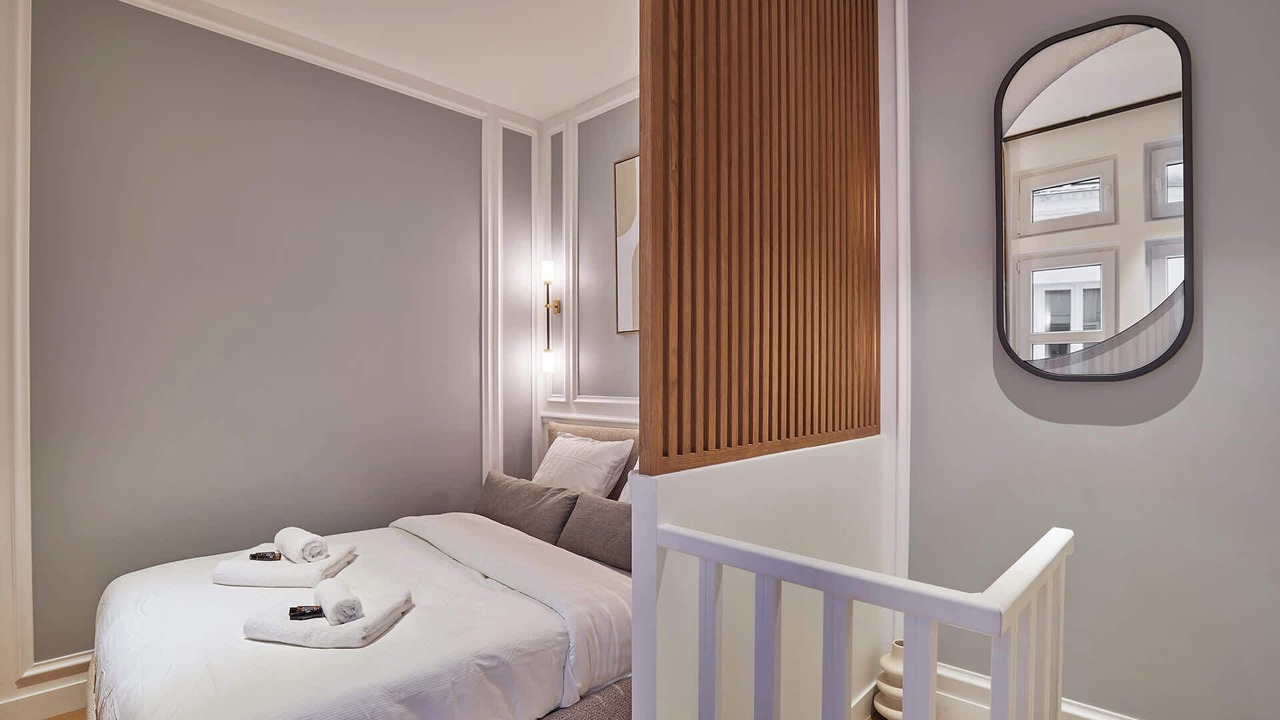 Photo of Others in Champs-Elysees