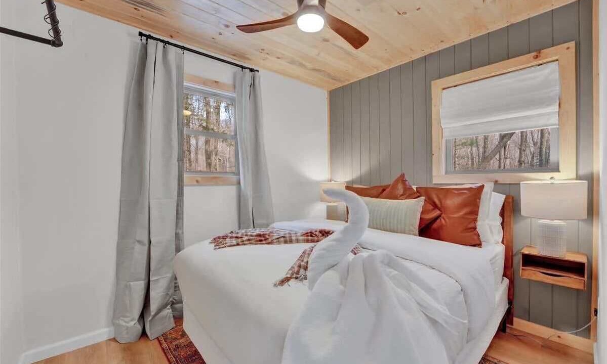 Photo of Bedroom in Locust Lake Village
