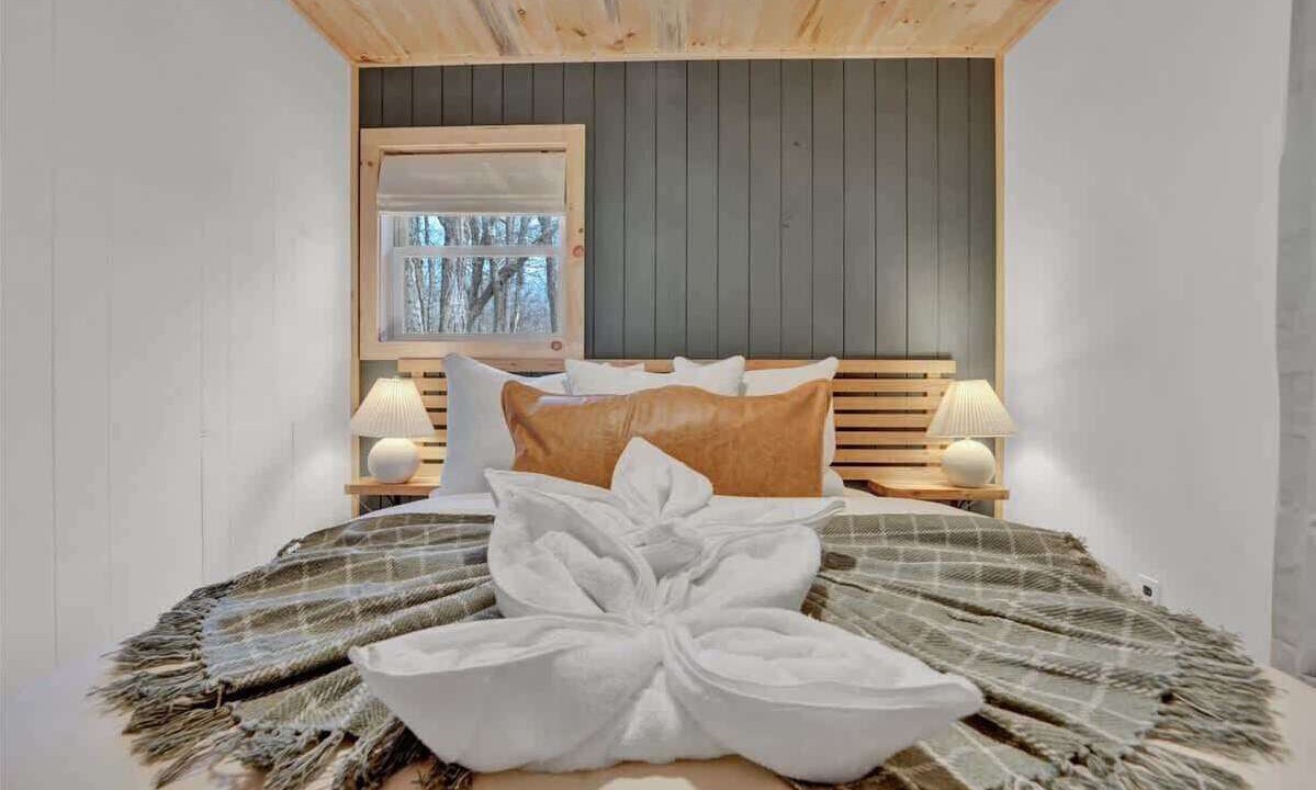 Photo of Bedroom in Locust Lake Village