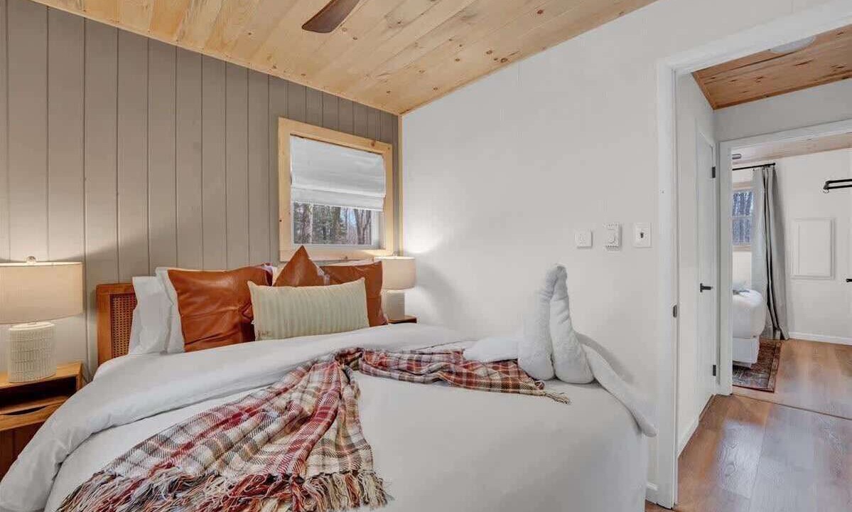Photo of Bedroom in Locust Lake Village