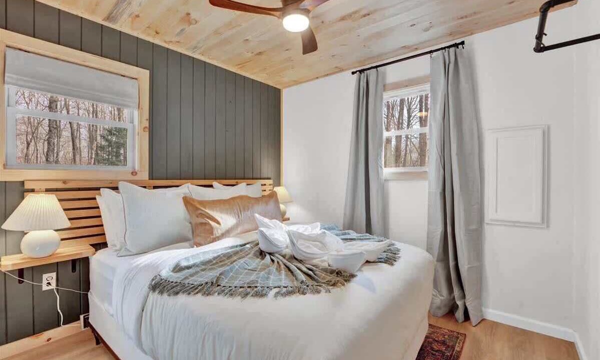 Photo of Bedroom in Locust Lake Village