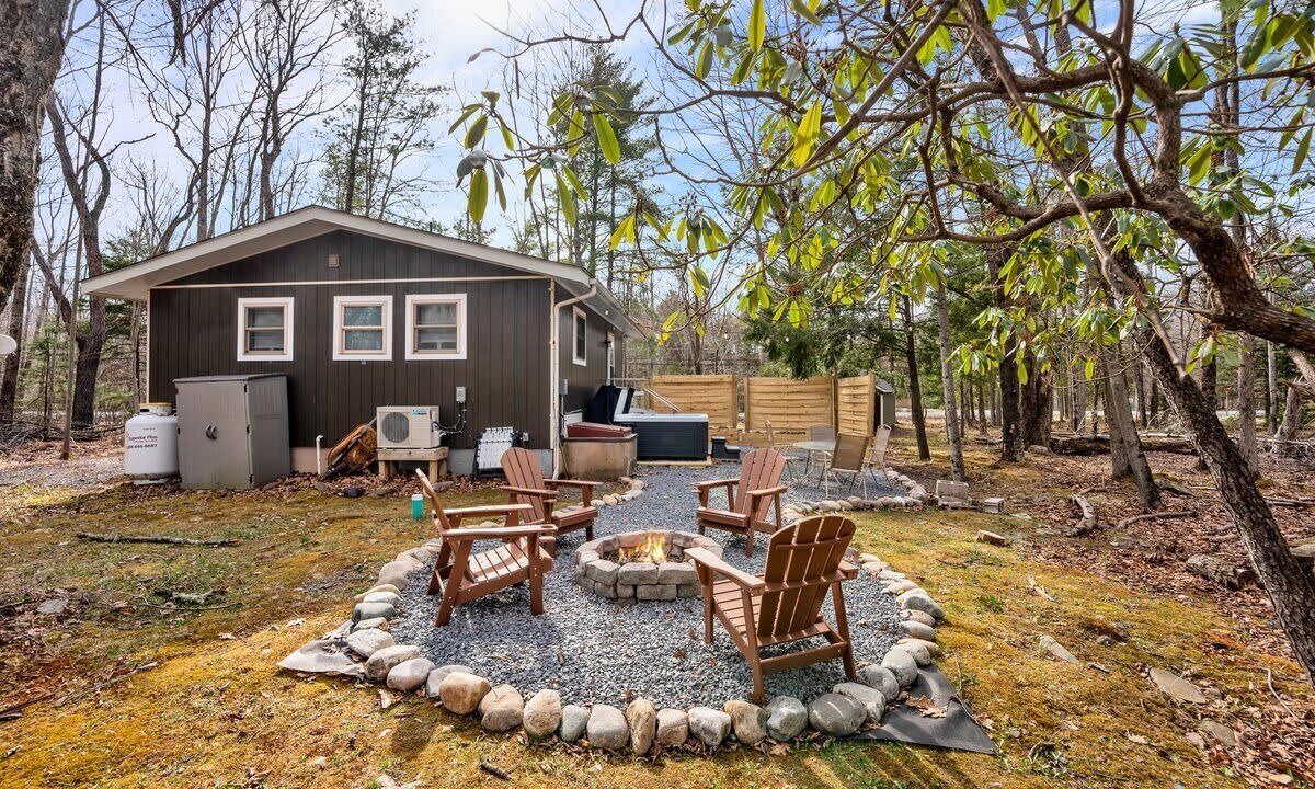 Photo of Outdoor in Locust Lake Village
