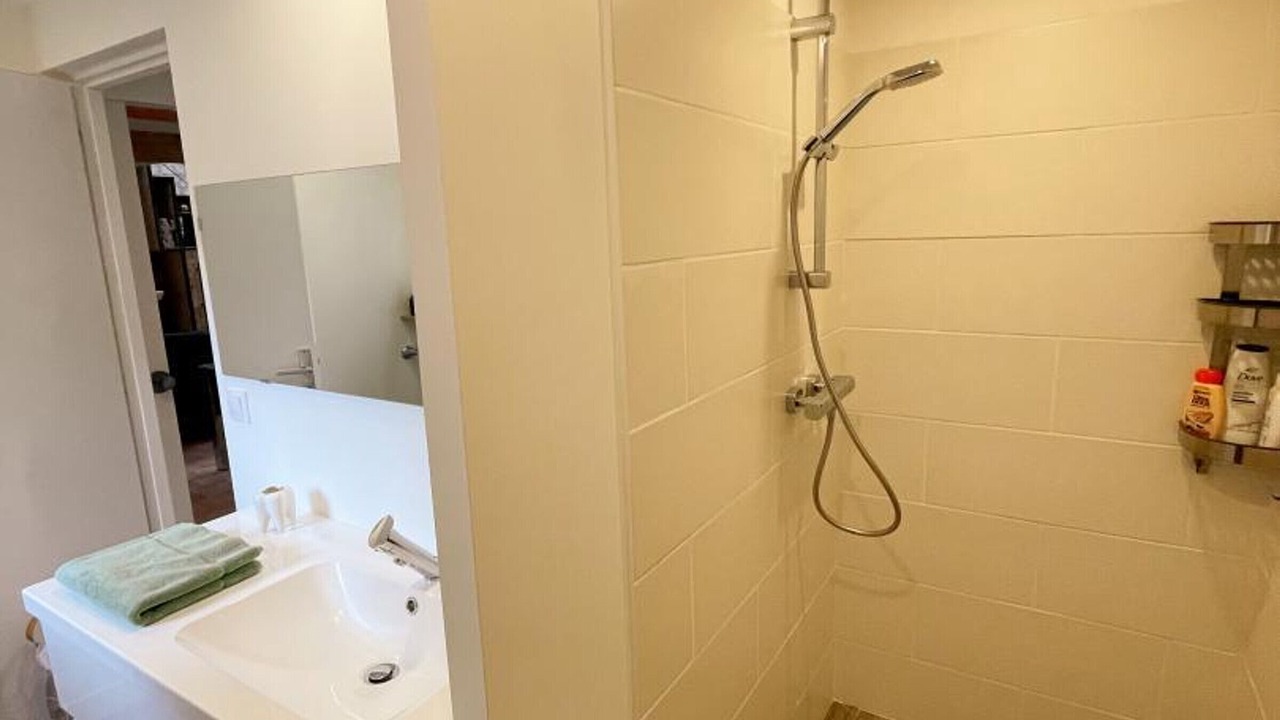 Photo of Bathroom in Savigny-en-Veron