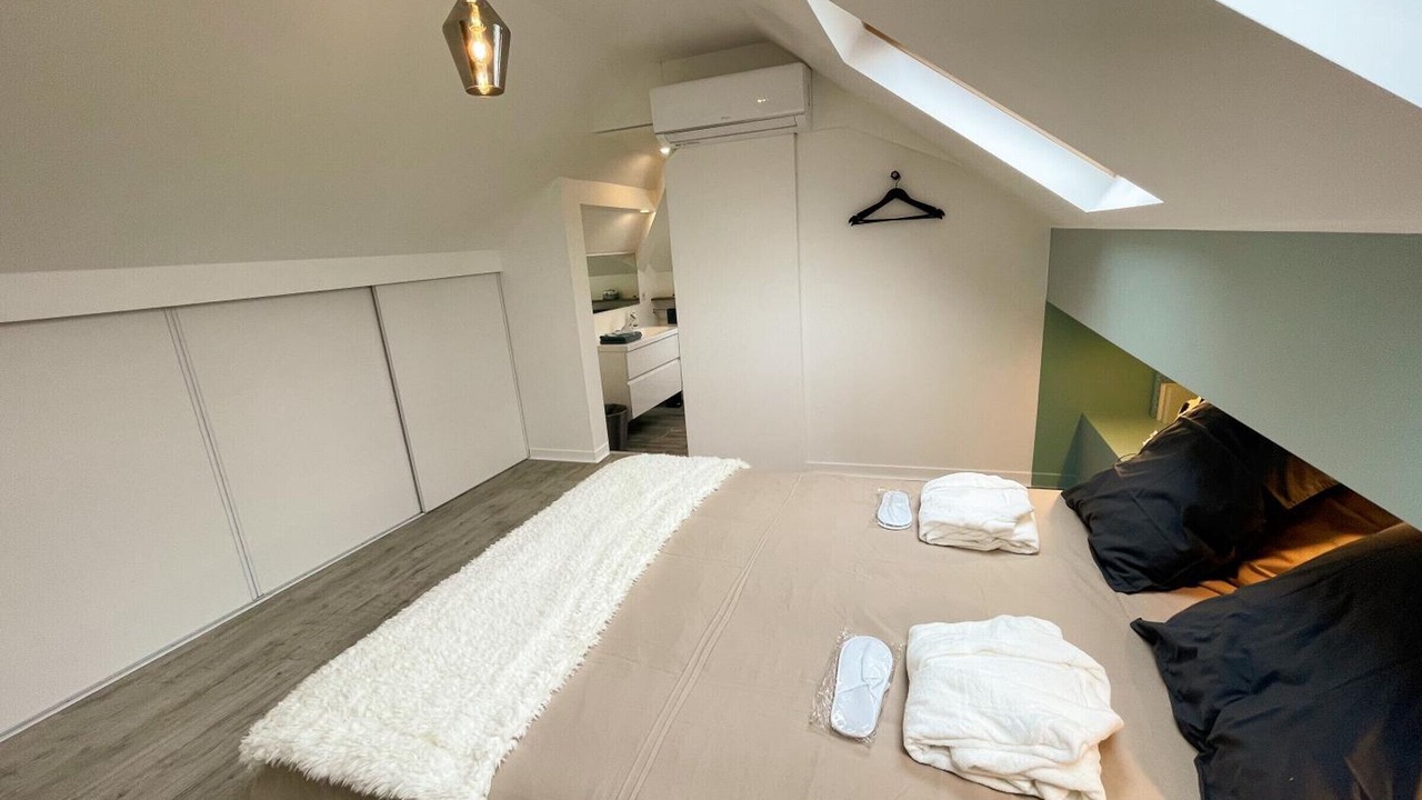 Photo of Bedroom in Savigny-en-Veron