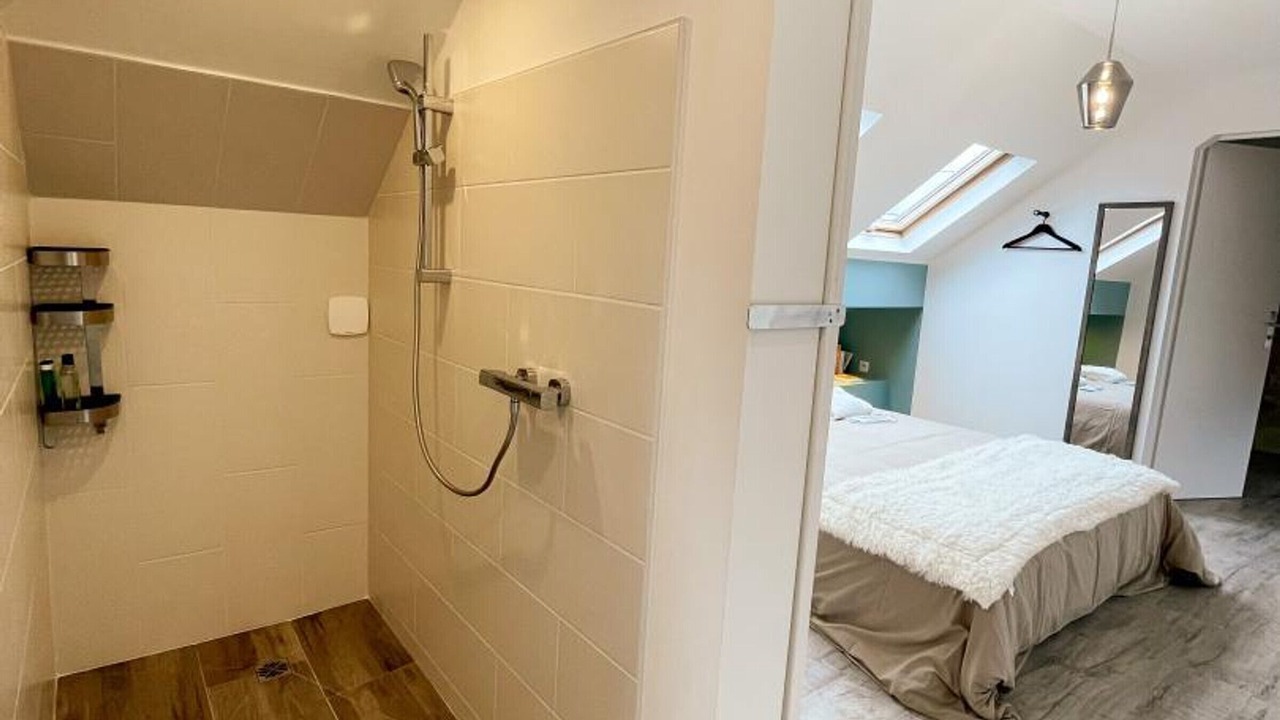 Photo of Bathroom in Savigny-en-Veron