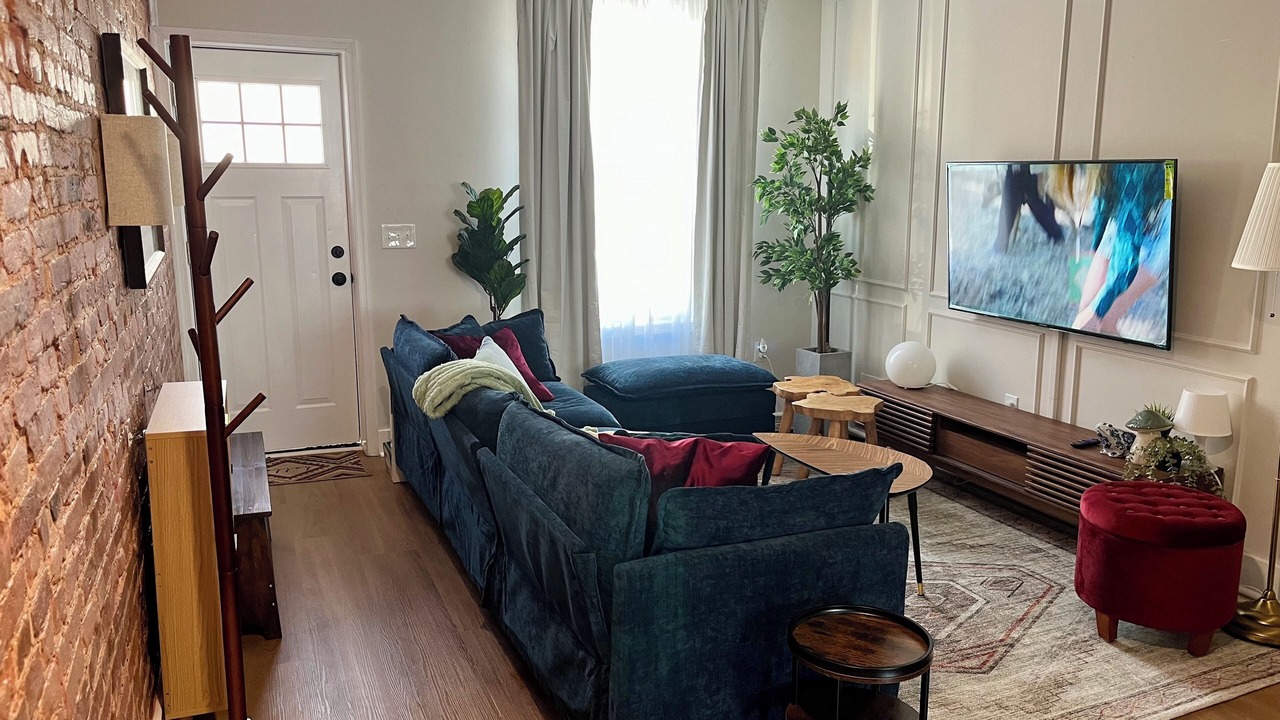 Photo of Livingroom in Downtown Baltimore