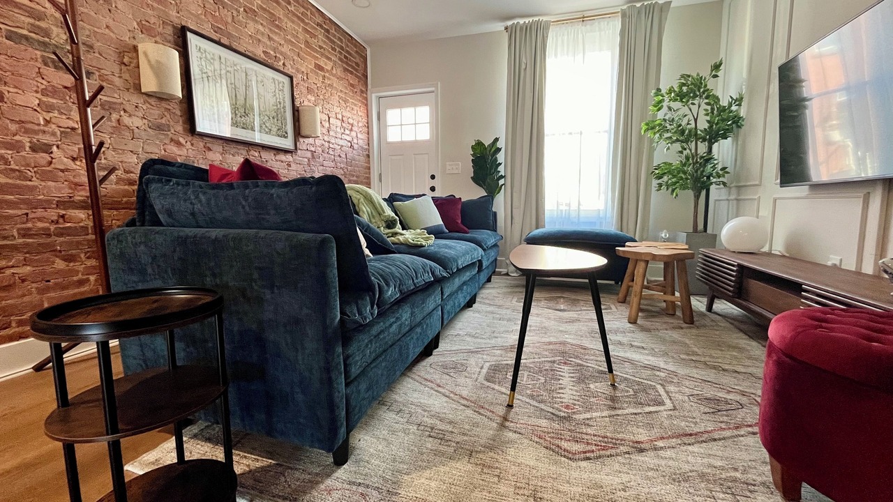 Photo of Livingroom in Downtown Baltimore