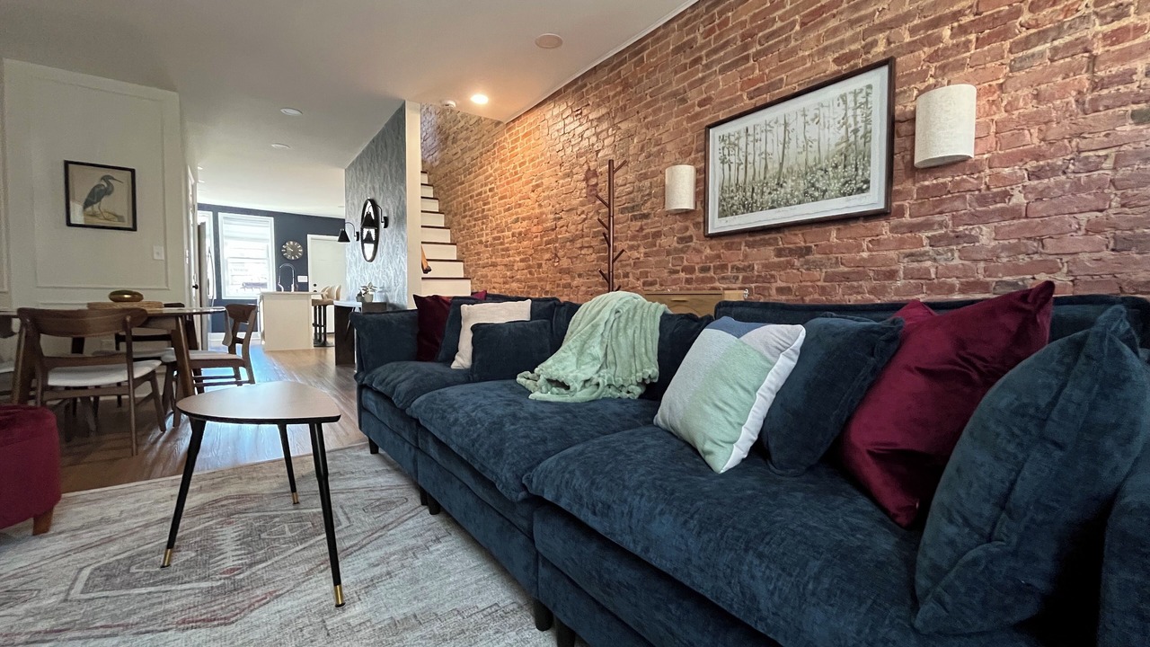 Photo of Livingroom in Downtown Baltimore