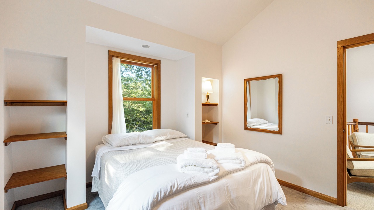 Photo of Bedroom in East Chop