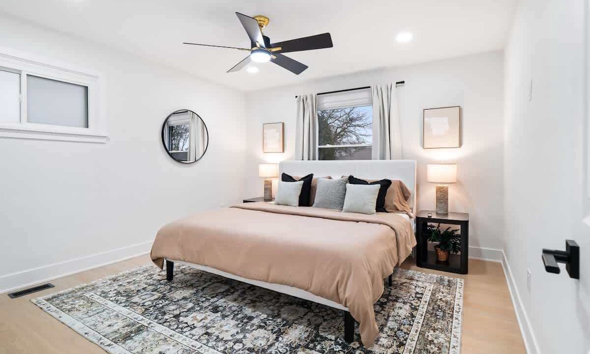 Photo of Bedroom in Cuyahoga County